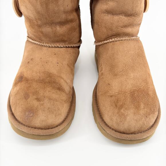 UGG Bailey Button Triplet II Boots Chestnut Suede Shearling Lined Womens Size 6 - Picture 7 of 12